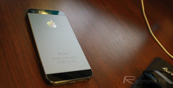 iPhone-5s-rear-space-gray.png