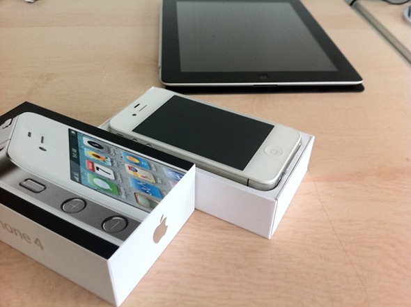 White iPhone 4 (2)
