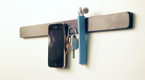 TidyTilt-iPhone-earbuds-magnetic-key-holder