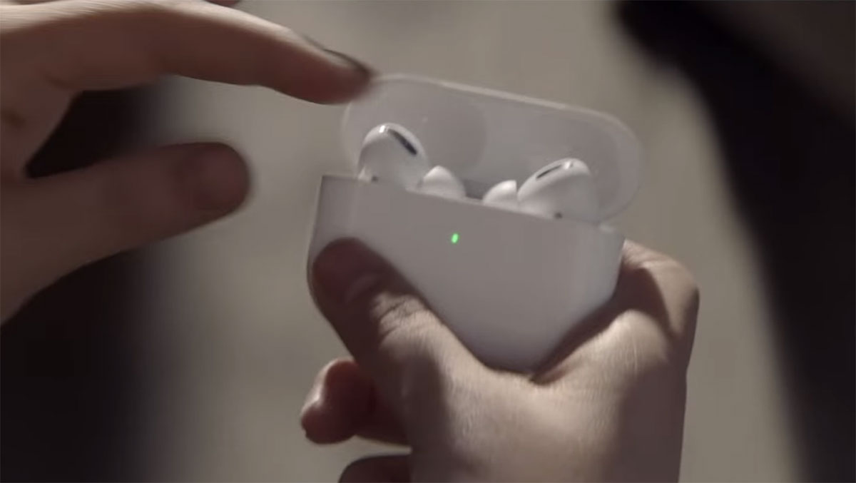 Apple S New Snap Ad Shows Airpods Pro Off In An All New Neon Light Redmond Pie